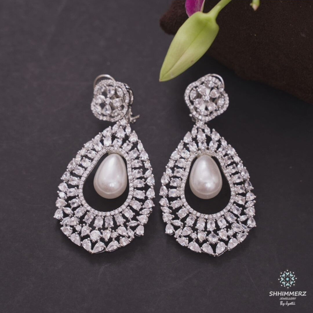 Noor Diamond Pearl Drops
