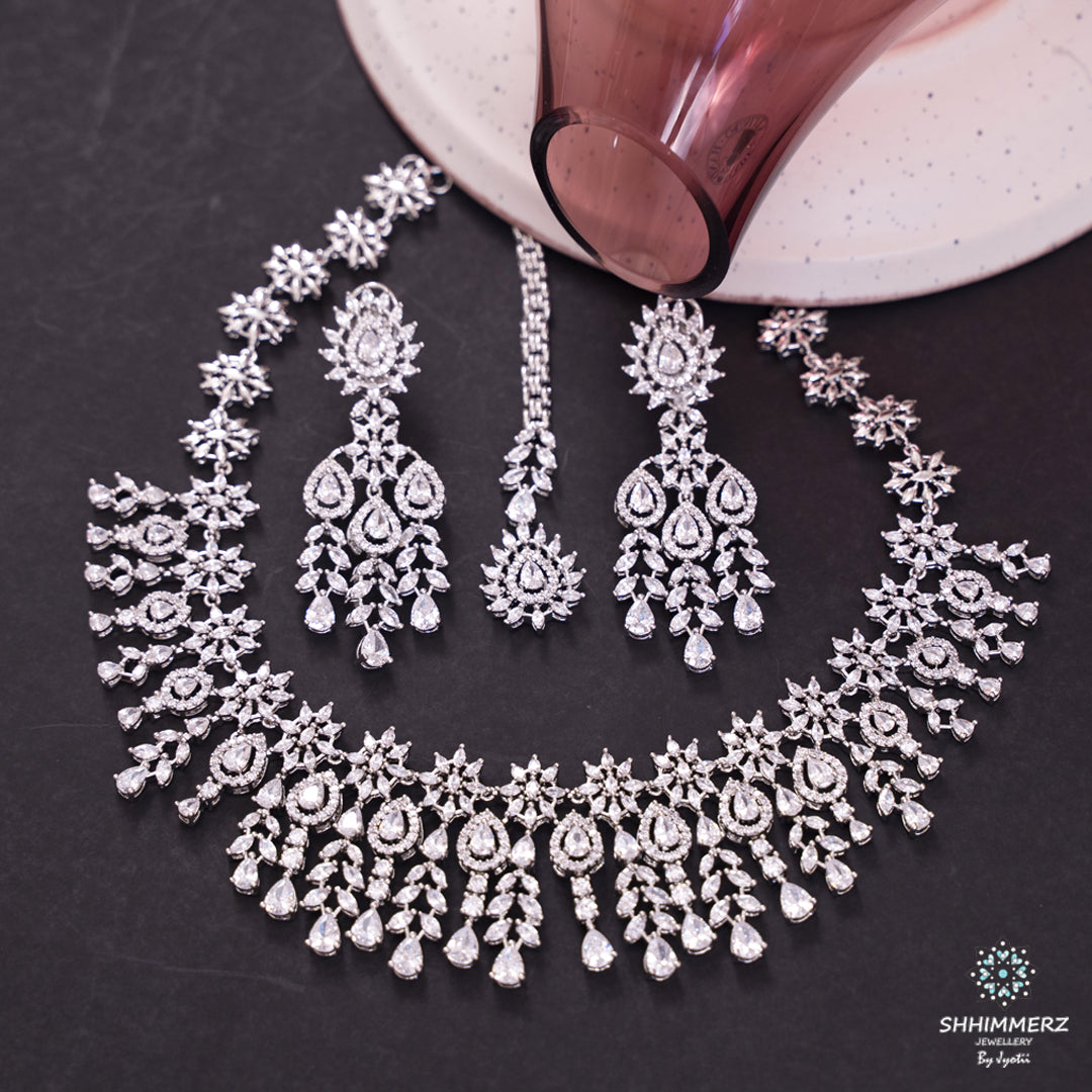 Neena Neckpiece