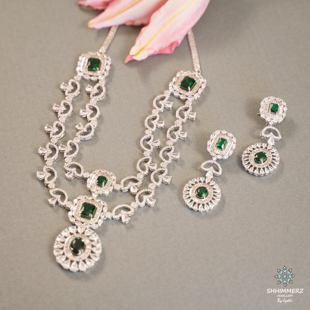 Layered Neckpiece