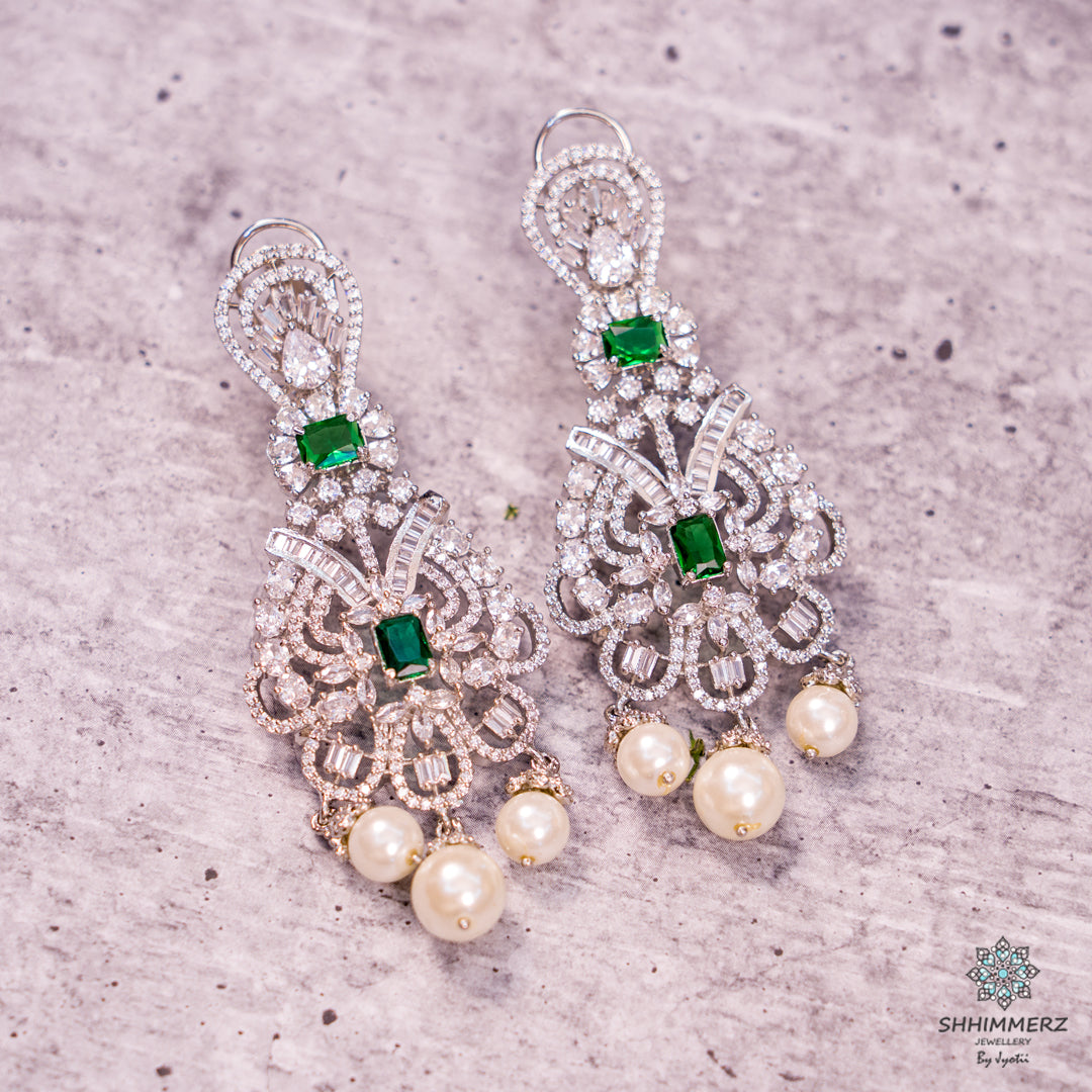 Mia Pearl Earrings