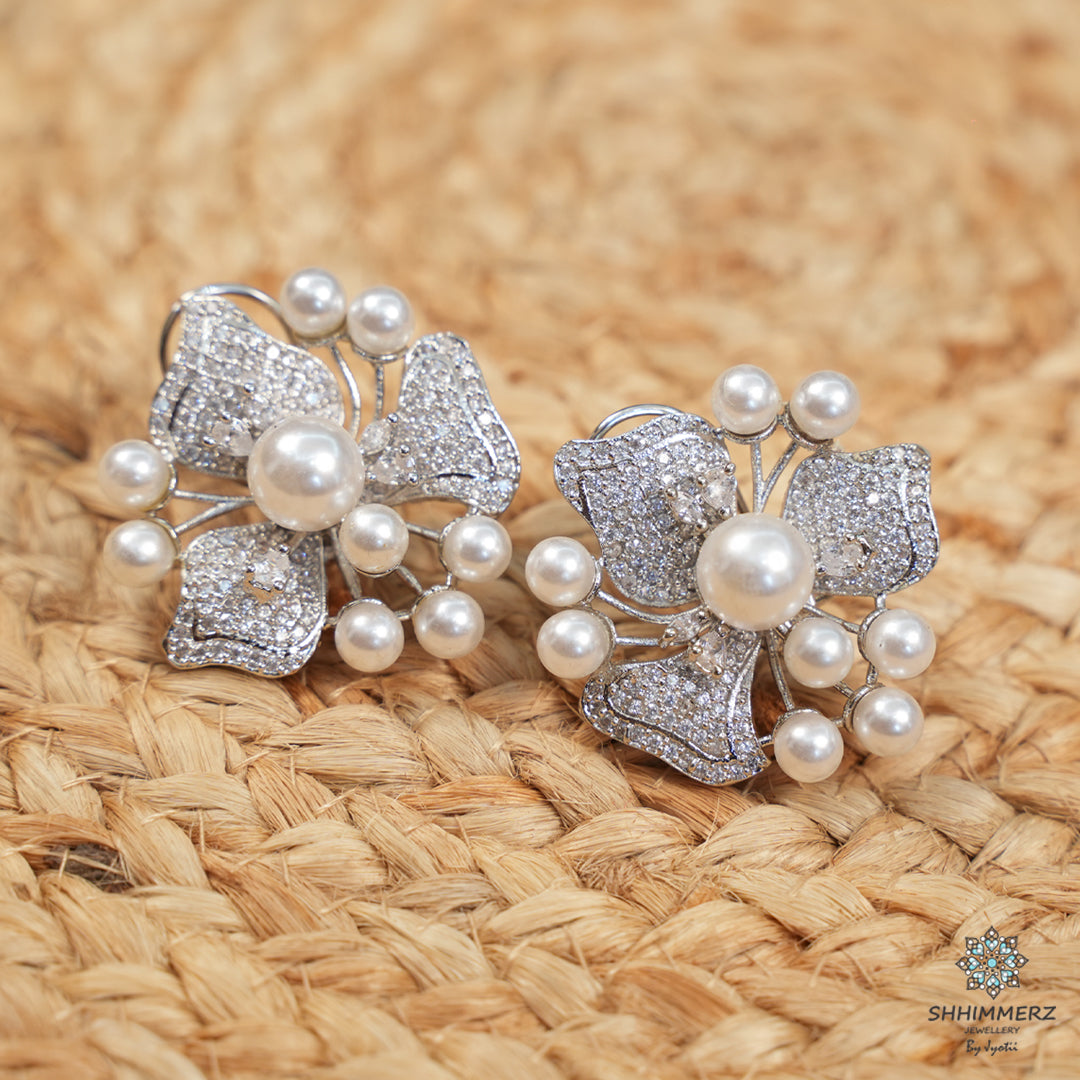 Nyra Earrings