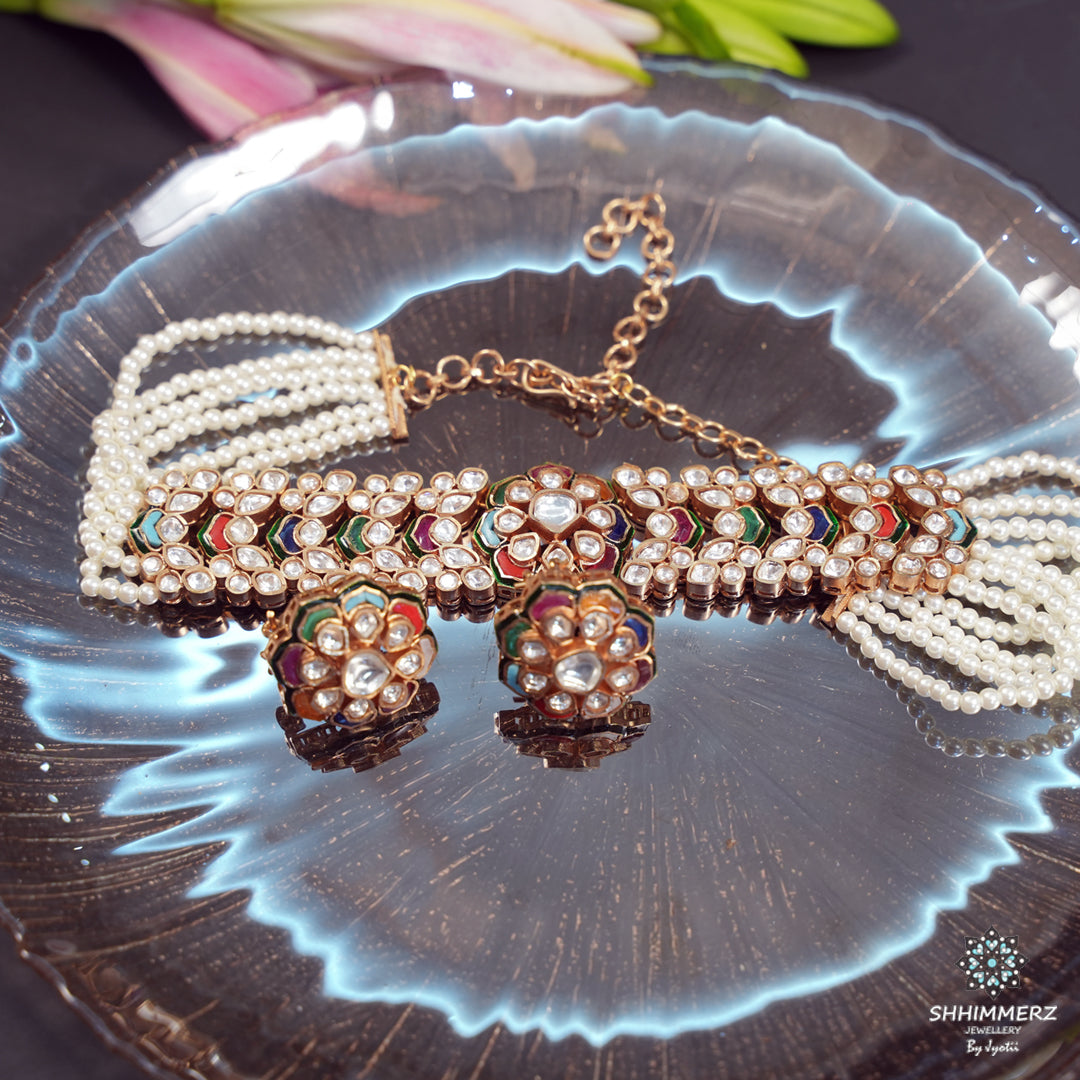 Rumi Choker