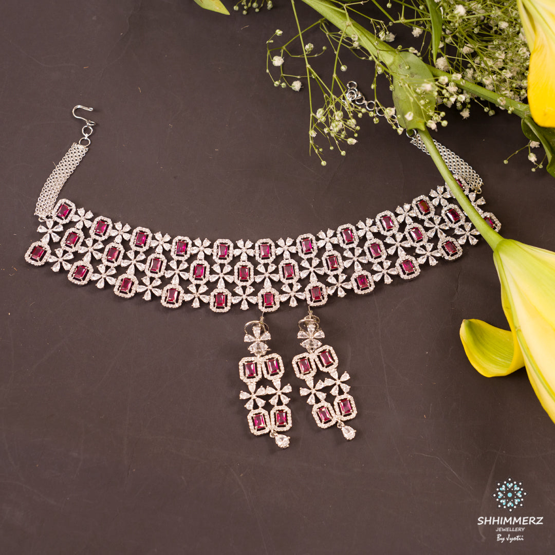 Aara Choker