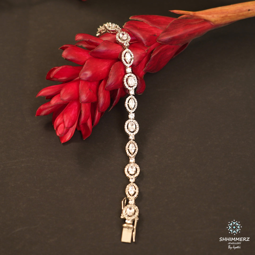 oval Hand Bling