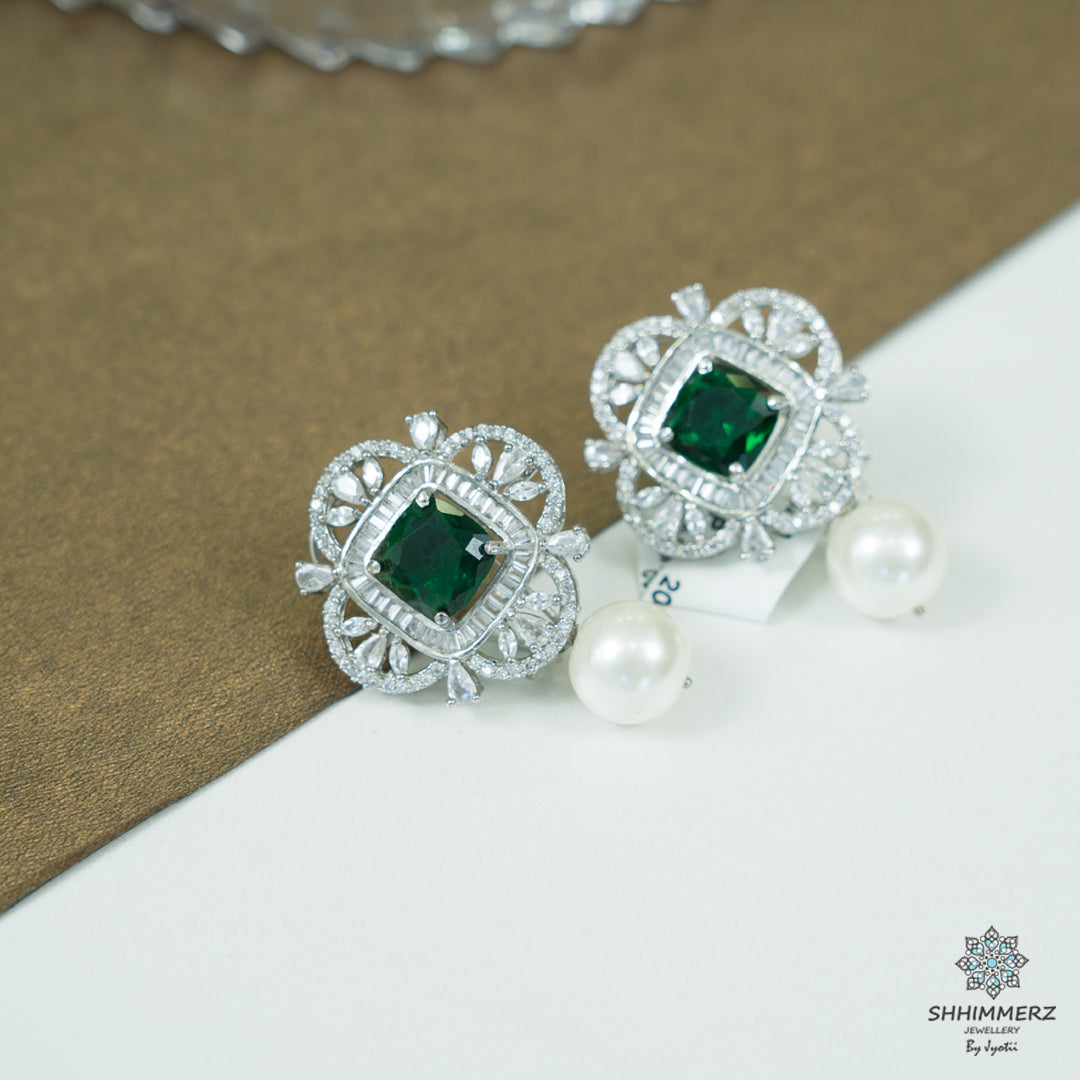Curve Studs