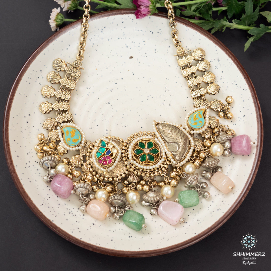 Shii Neckpiece