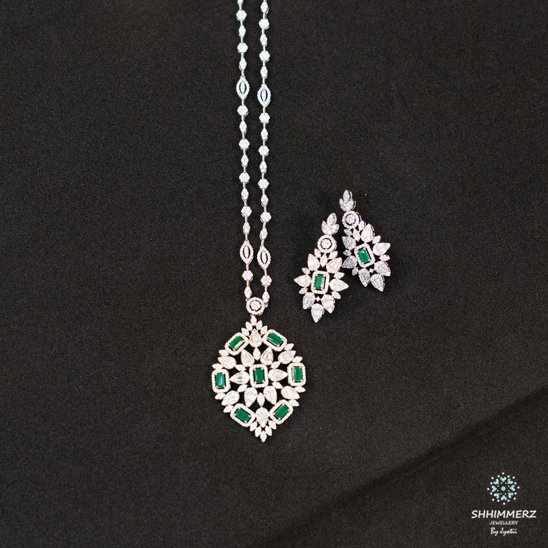 Aarna Neckpiece