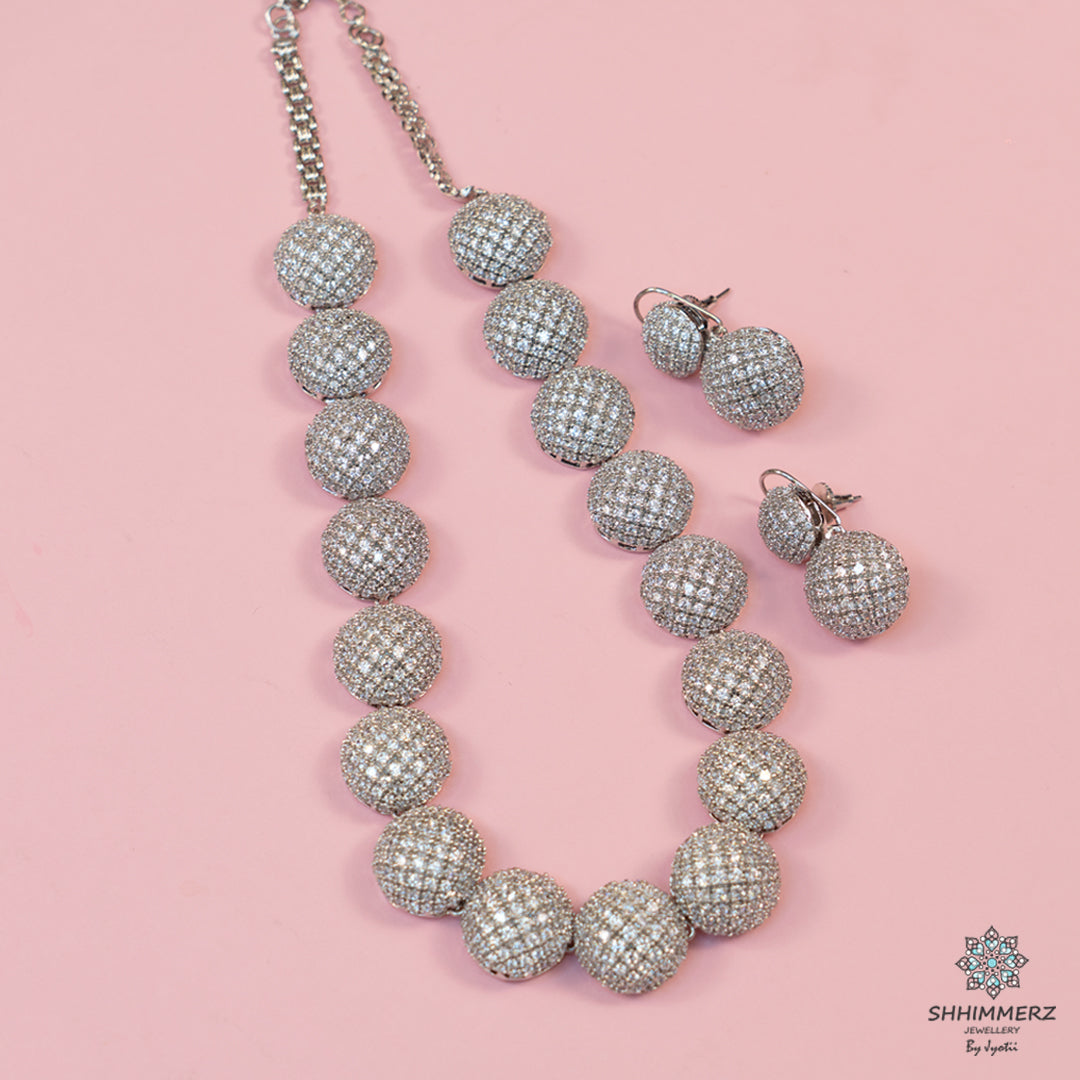 Mita Neckpiece