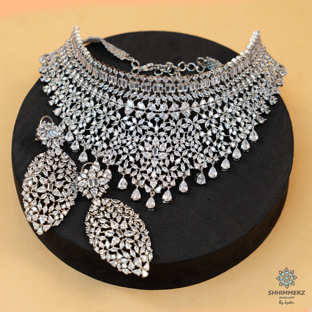 Tahini Choker