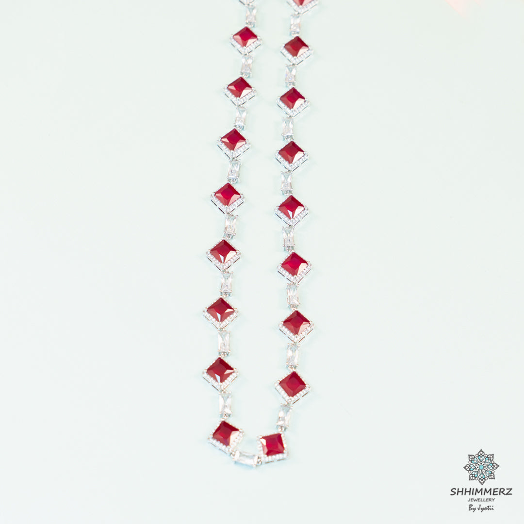 Zom Neckpiece