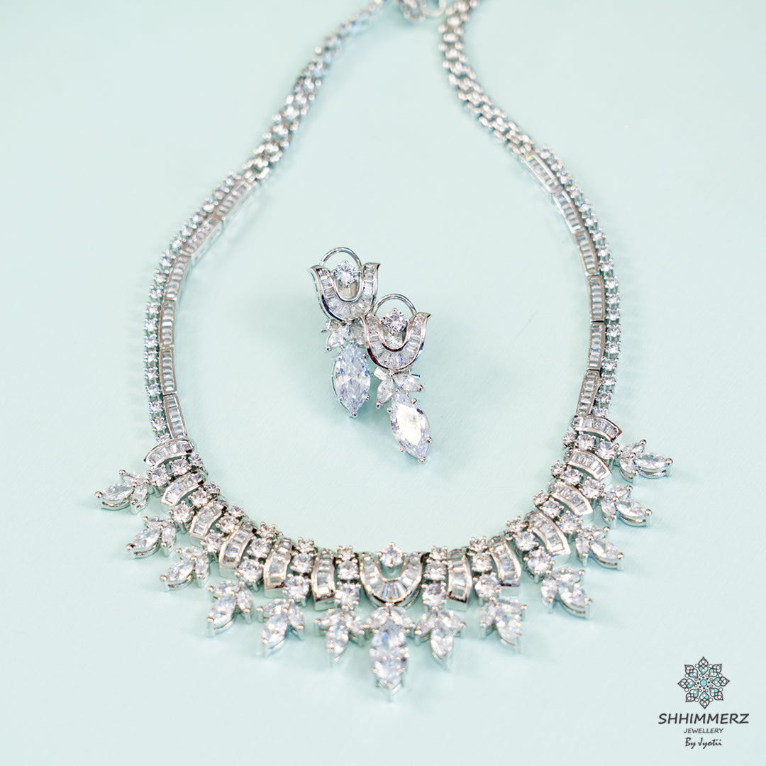 Shirin Nackpiece