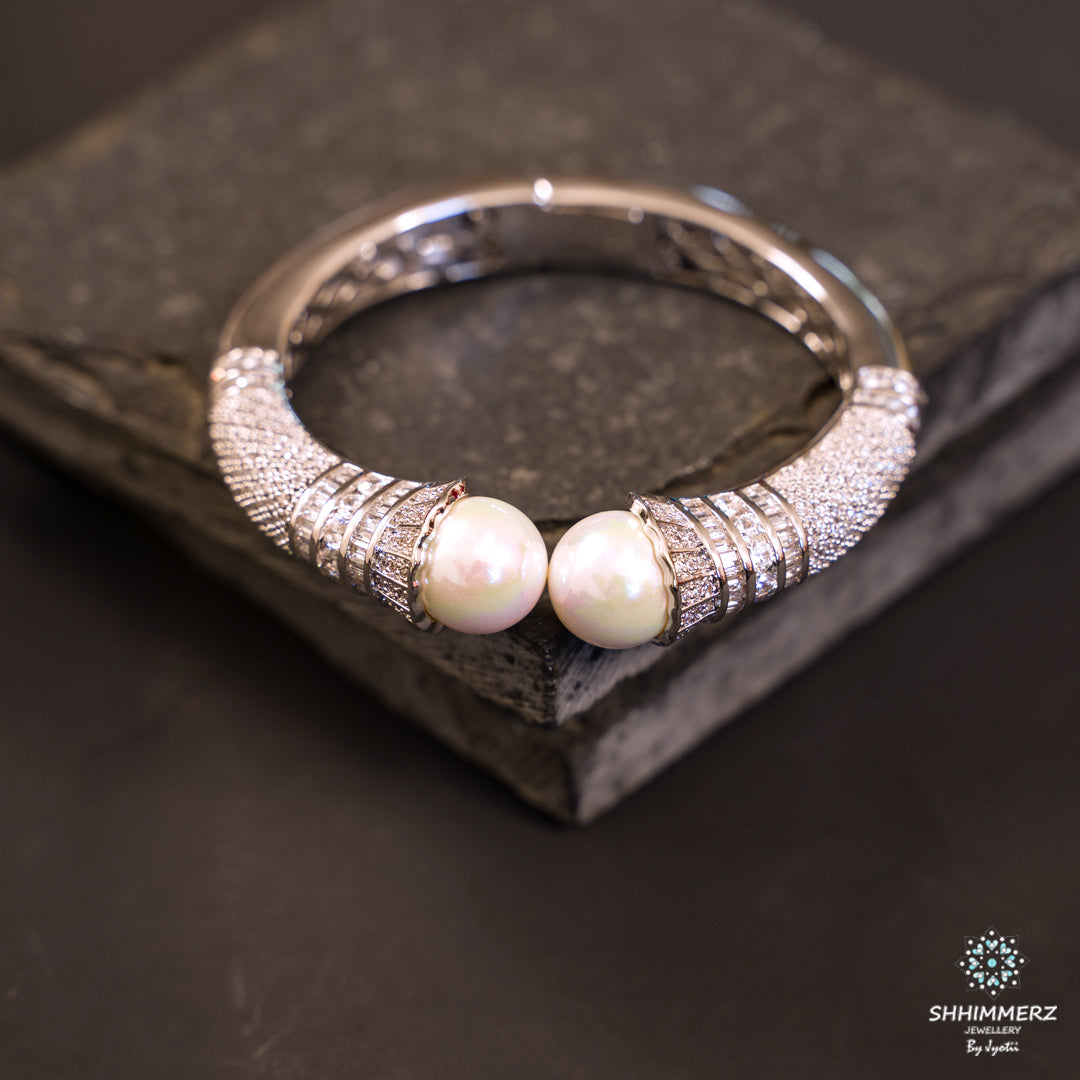 Laara Cuff