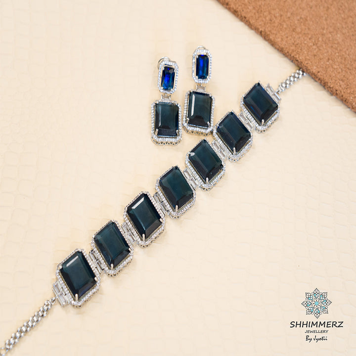 Aqua Choker