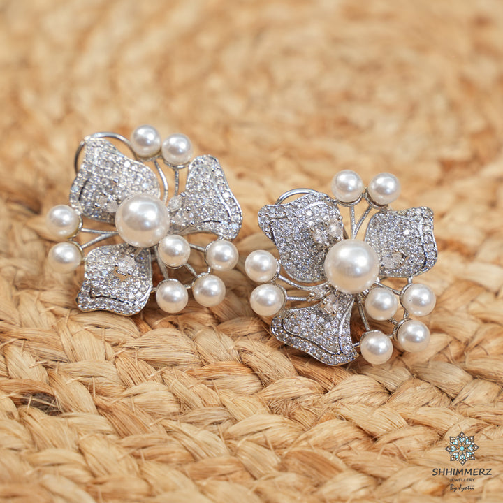 Nyra Earrings