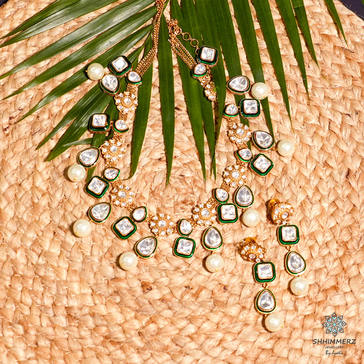 Hoor Neckpiece