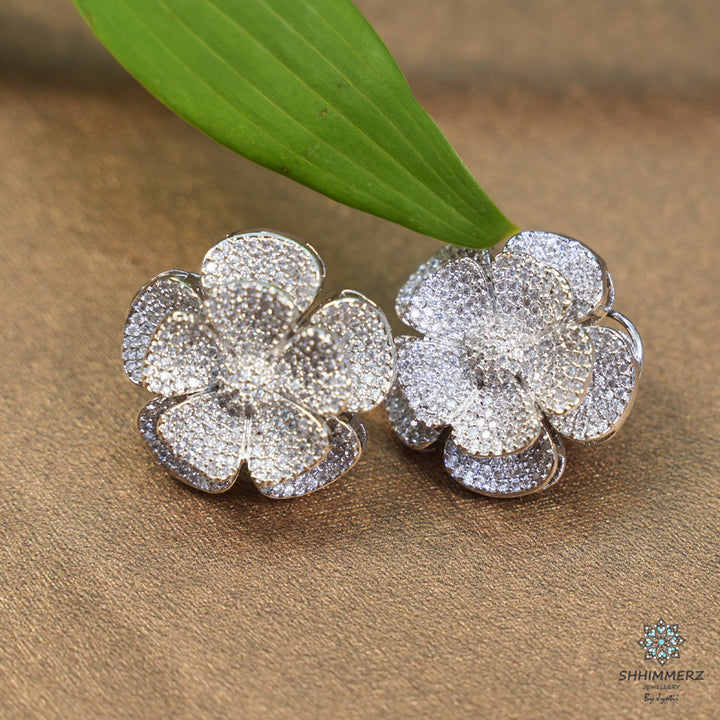Floree Earrings .