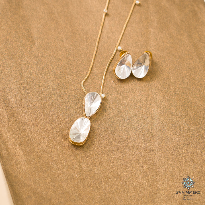 Soha Neckpiece