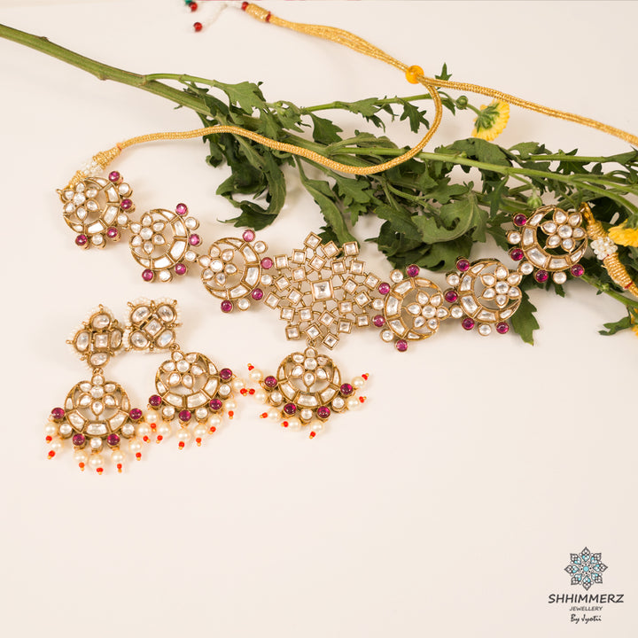 Seema Kundan Neckpiece