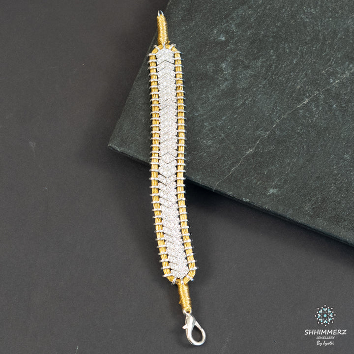 Nooam Handbling