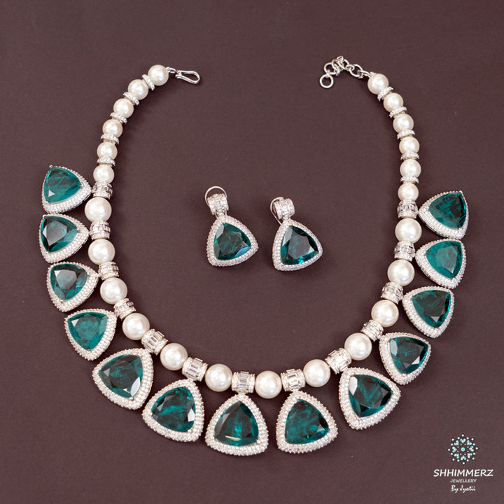 Zoya Neckpiece