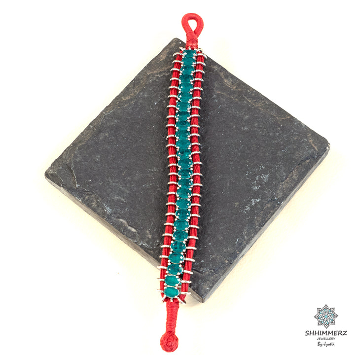 Neesha Handbling