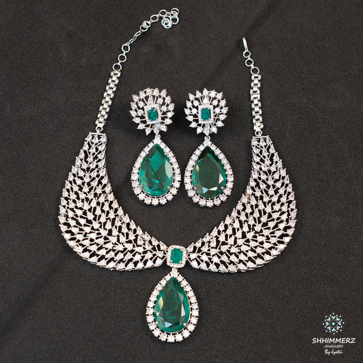 Shaila Neckpiece