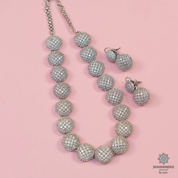 Mita Neckpiece
