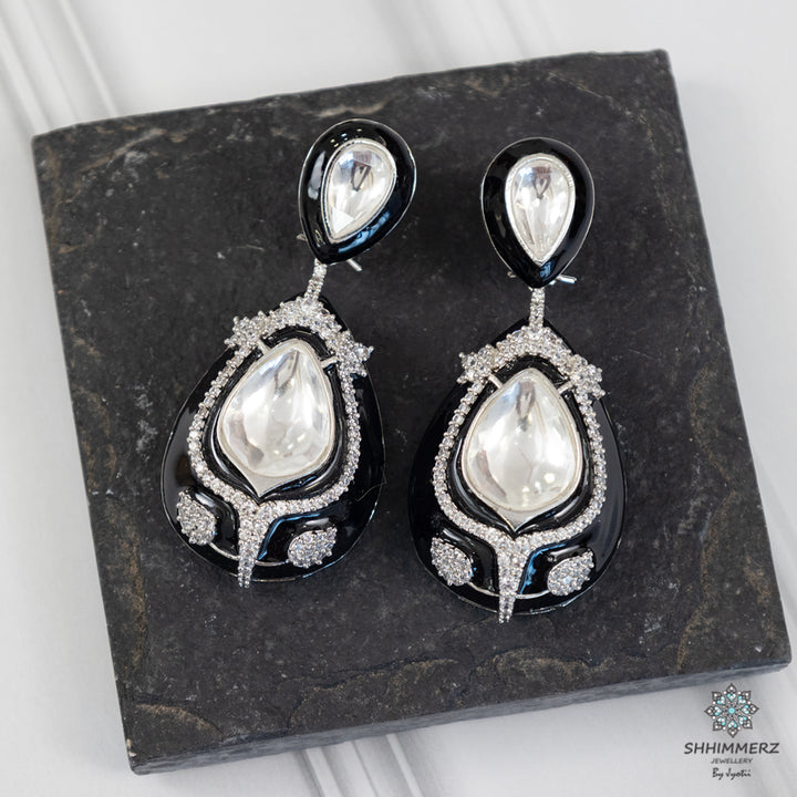 Nayu Earrings