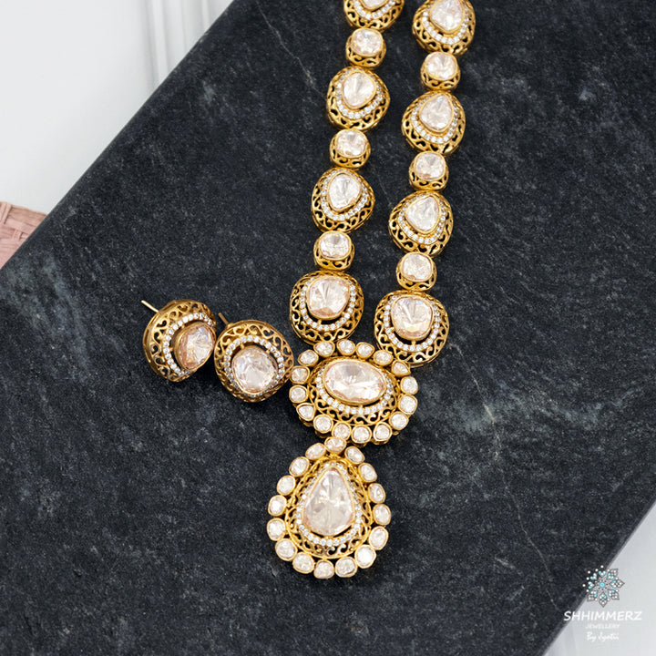 Kriti Neckpiece