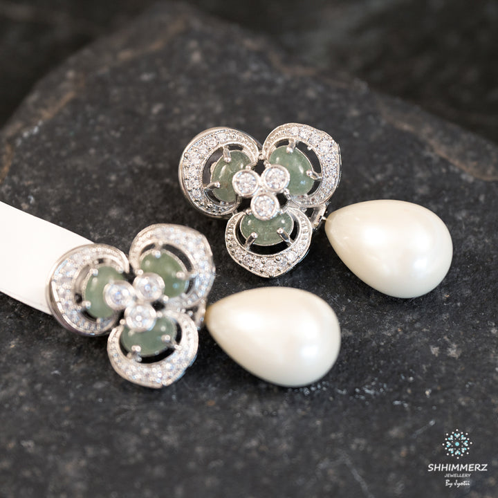Floree Carved Earring