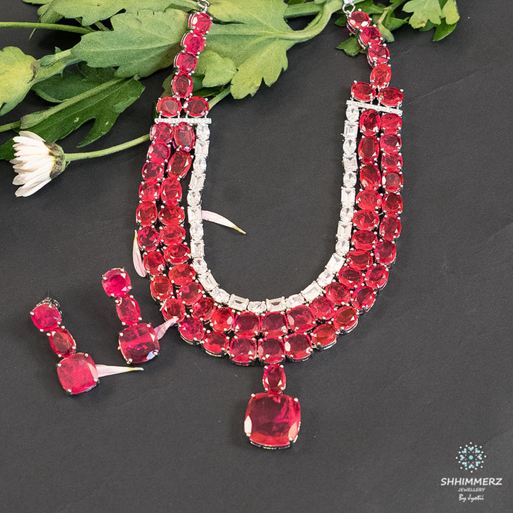 Si Neckpiece