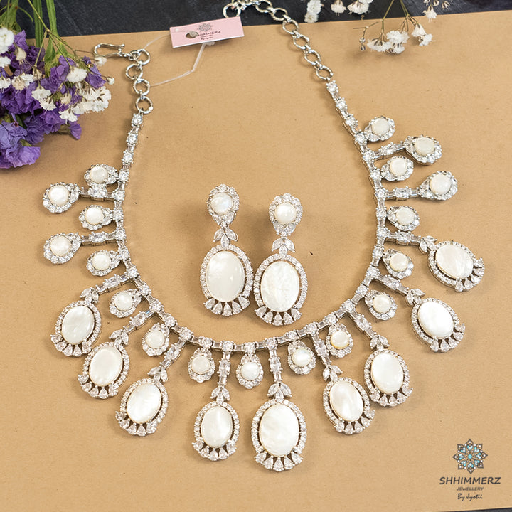 Mother Of Pearl Neckpiece