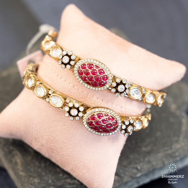 Takshi Bangles