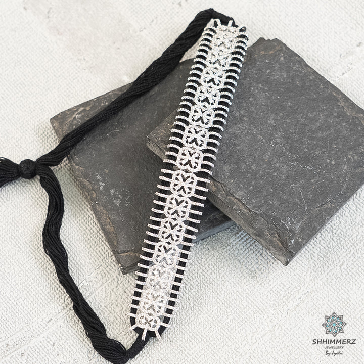Naama Choker