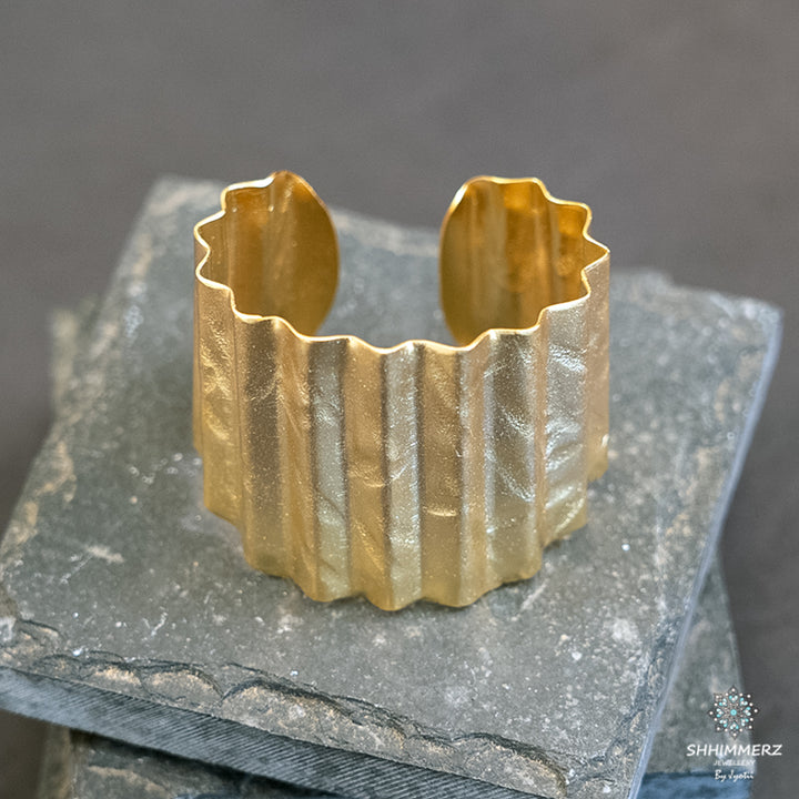 Tiff Hand Cuff