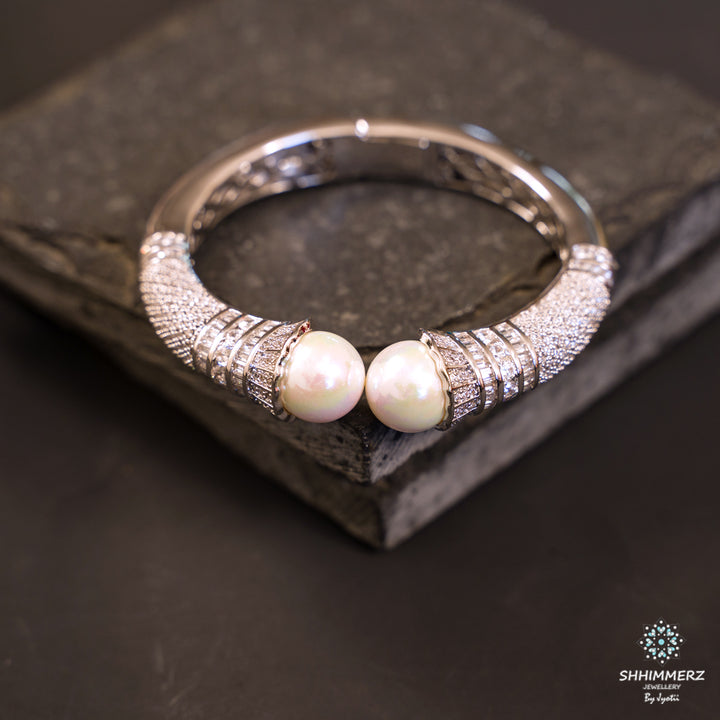 Laara Cuff