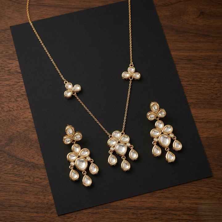 Abha Neckpiece