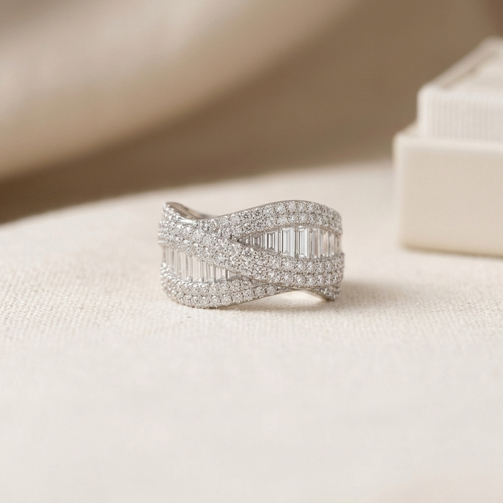 Mia Ring