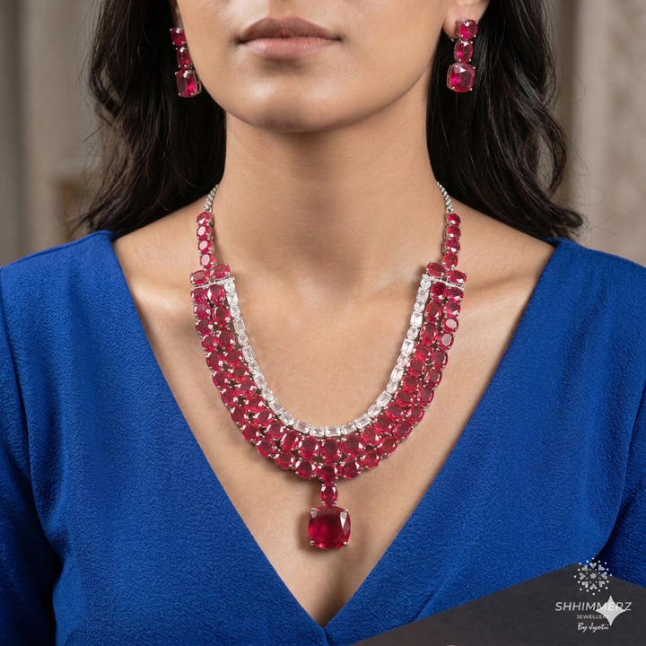 Si Neckpiece