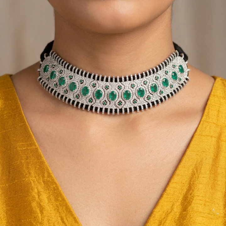Hoya Choker