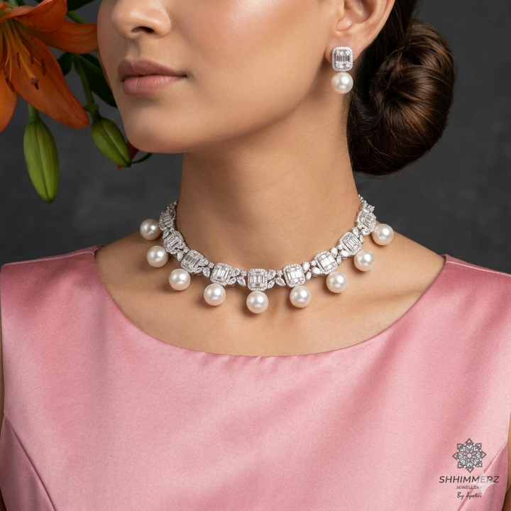 Pressure Setting Pearl neckpiece