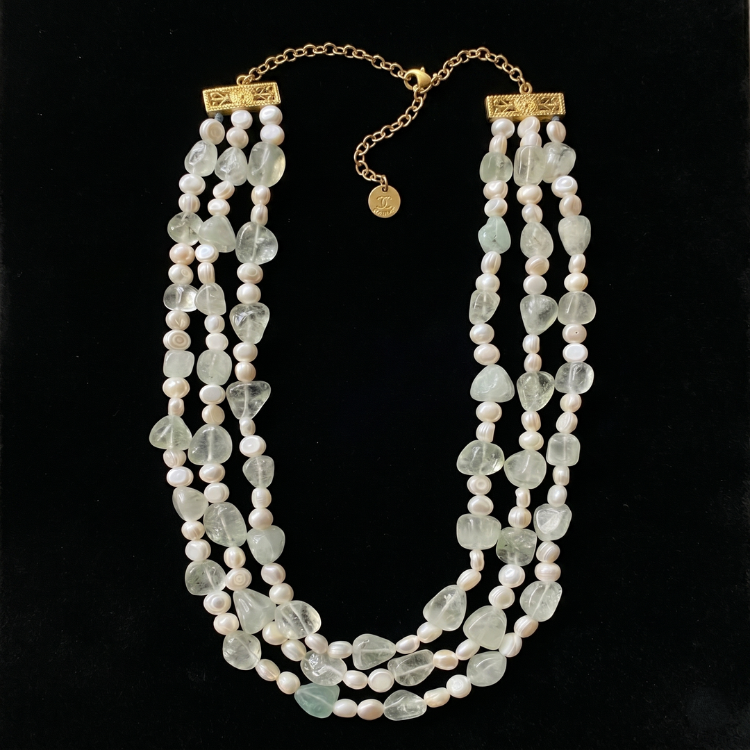 Aaraz Neckpiece