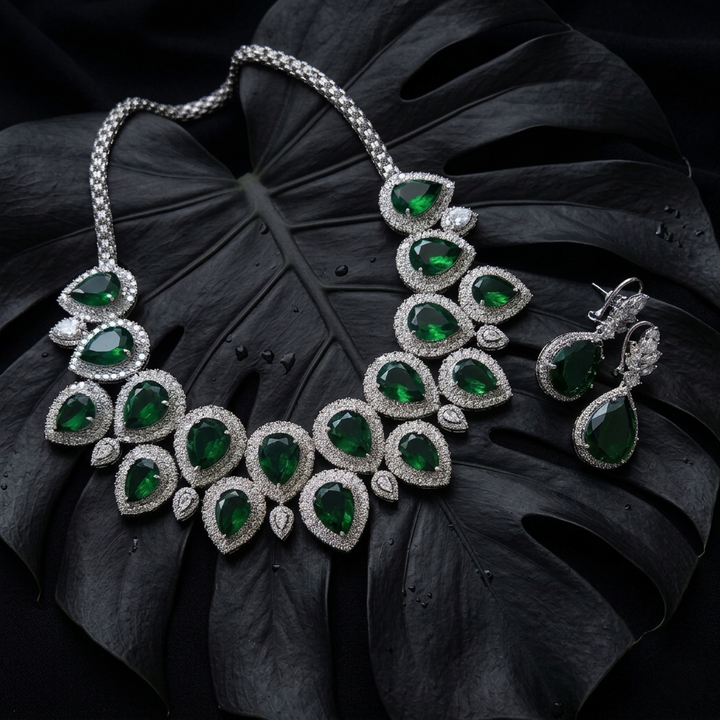 Beni Neckpiece