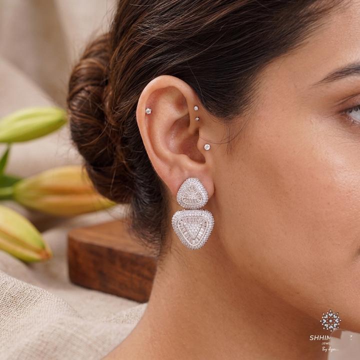 Dual Traingle Studs.