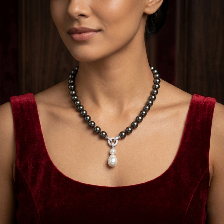 Deeme Neckpiece
