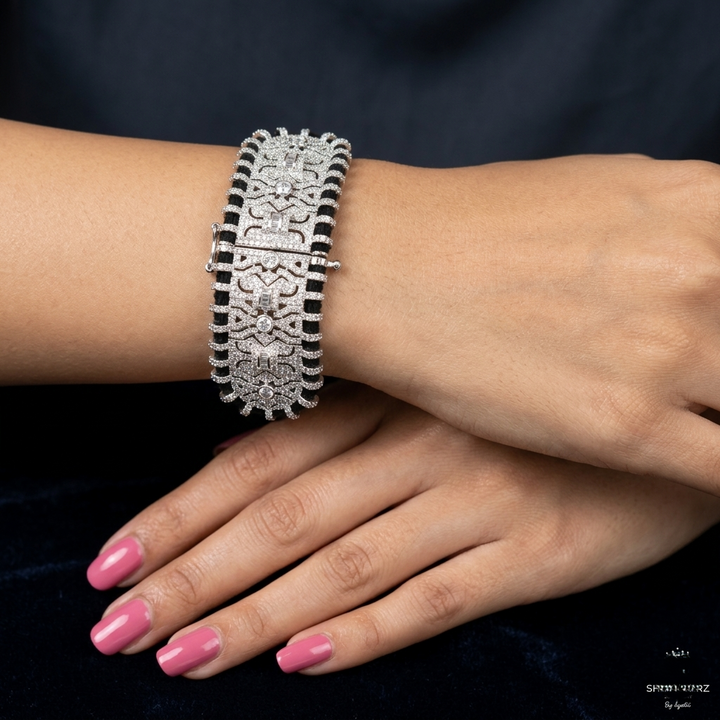 Mira Bracelet