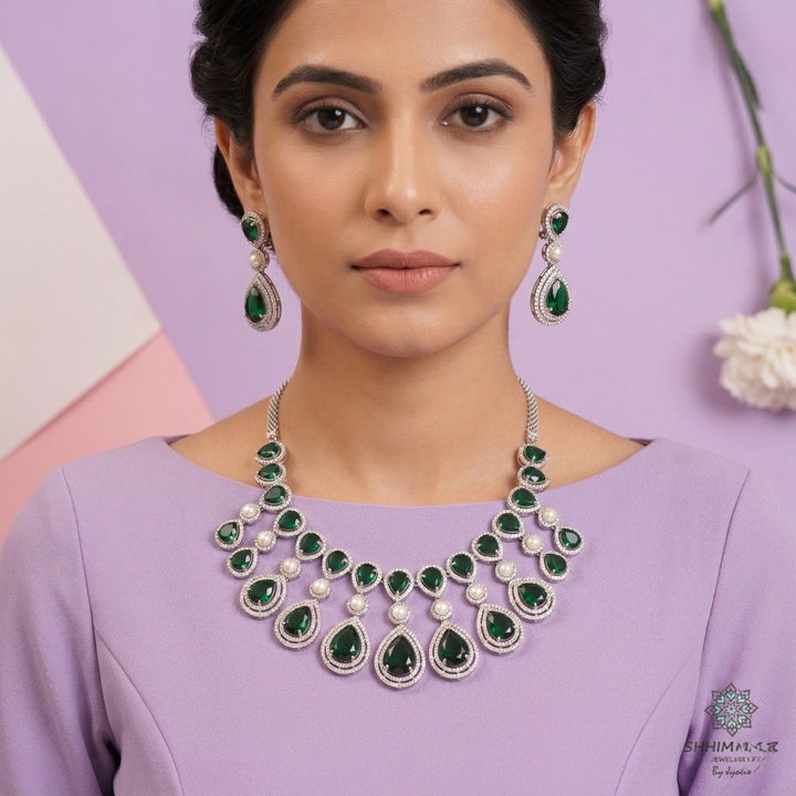 Pearl Flare Neckpiece
