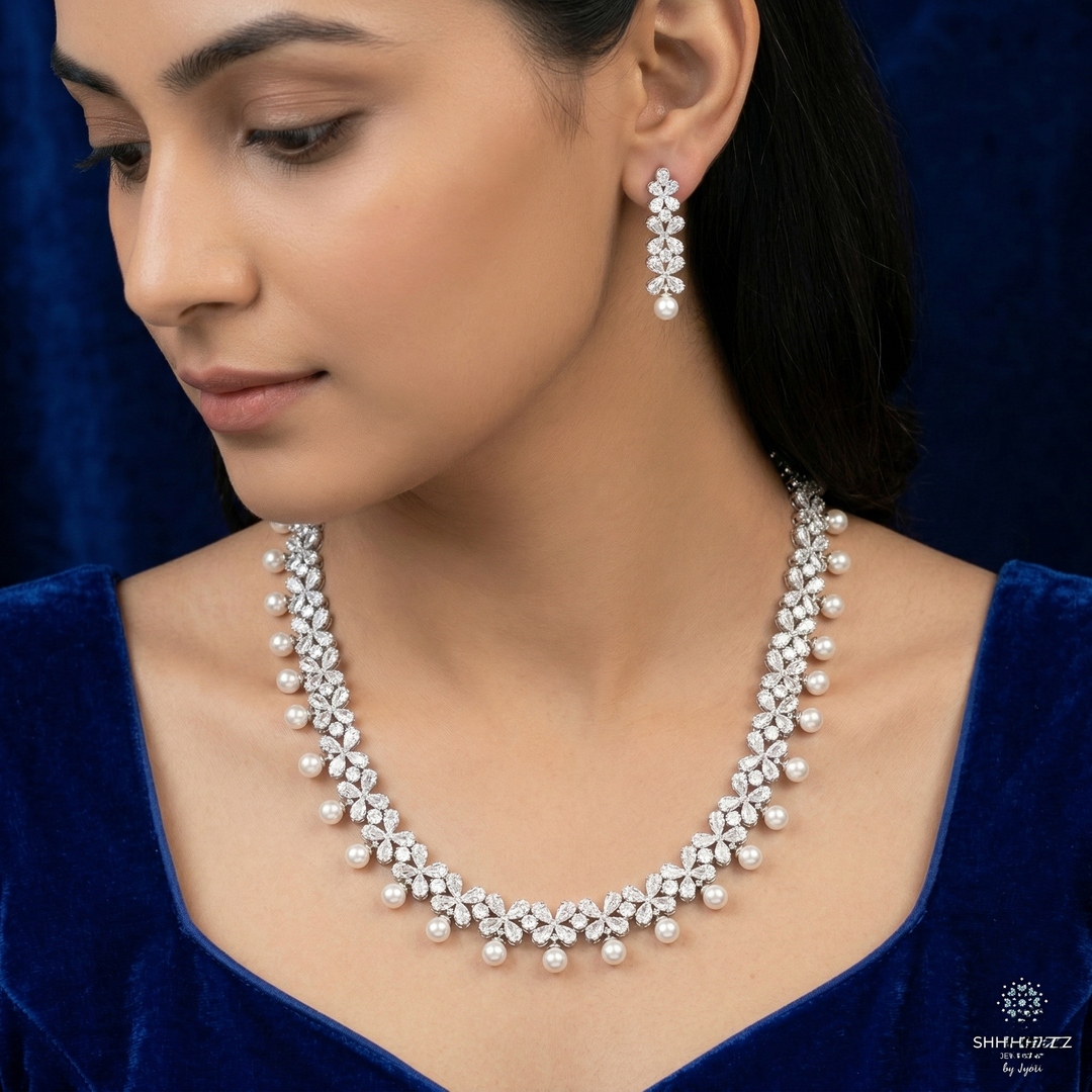 Twinkle Neckpiece