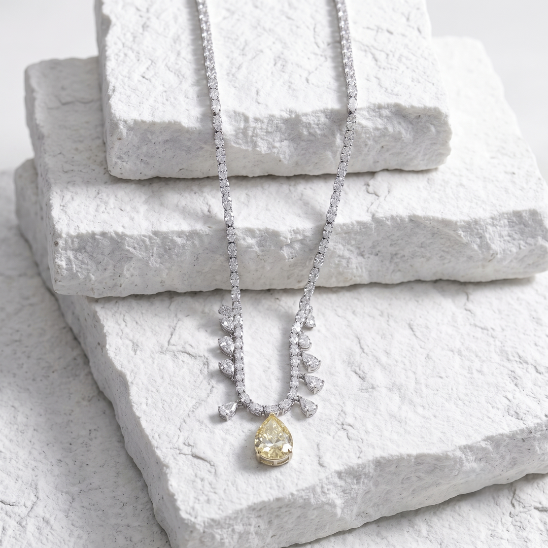 Bebo Neckpiece