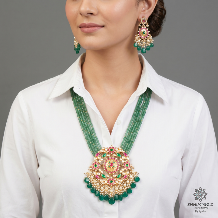 Meera Big Pendant Neckpiece